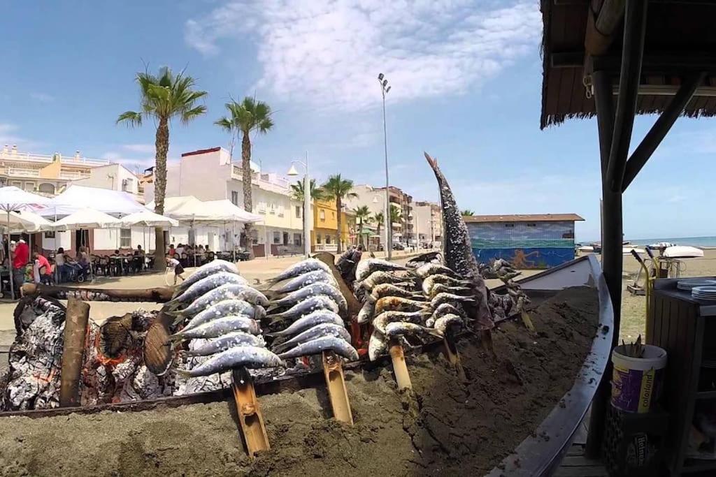 Precioso Apartamento A 50 Metros De La Playa Rincón de la Victoria Kültér fotó